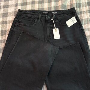 Good American Good Ease Relaxed Black Frayed Hem Straight Jeans 12/31